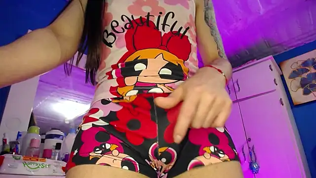 Lunahoney1 online show from April 10, 2026, 1:29 pm