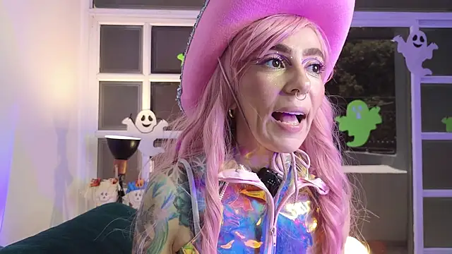 Snapshot of Evangelyne_1 chatting on October 31, 2025, 4:36 pm Evangelyne 1 online show from October 31, 2025, 4:36 pm