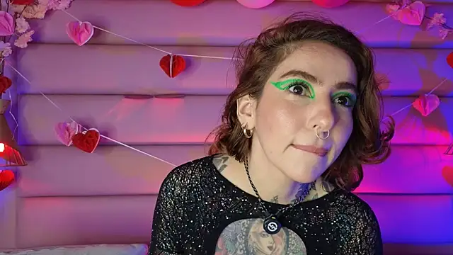 Snapshot of Evangelyne_1 chatting on February 15, 2026, 3:44 pm Evangelyne 1 online show from February 15, 2026, 3:44 pm