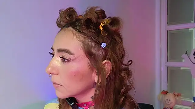 Snapshot of Evangelyne_1 chatting on October 29, 2025, 3:44 pm Evangelyne 1 online show from October 29, 2025, 3:44 pm