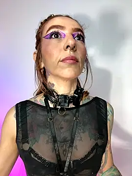 Snapshot of Evangelyne_1 chatting on October 22, 2025, 3:55 pm Evangelyne 1 online show from October 22, 2025, 3:55 pm