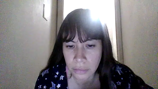 petitedoll29 online show from December 1, 2025, 8:42 pm