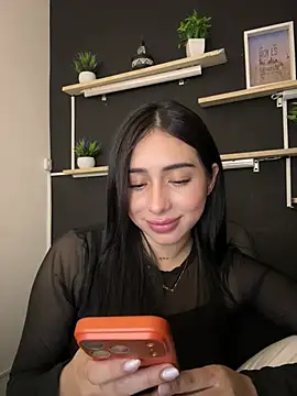 Snapshot of isabella_jade chatting on February 14, 2026, 10:21 pm isabella jade online show from February 14, 2026, 10:21 pm