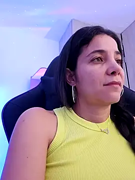 Snapshot of miaeyes chatting on January 11, 2025, 4:36 pm miaeyes online show from January 11, 2025, 4:36 pm