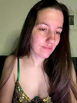 Nicole-Ray online show from September 10, 2025, 4:44 am