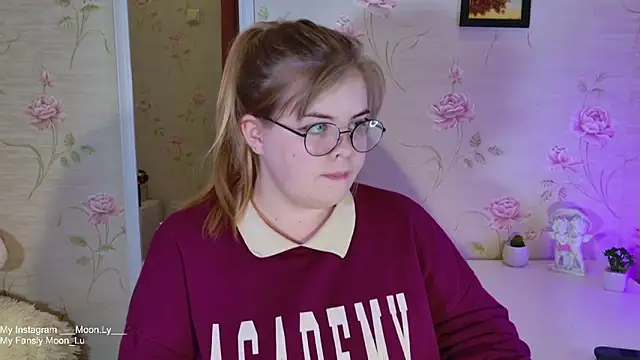 sinnamon  online show from October 21, 2025, 5:34 pm