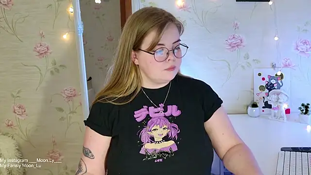 sinnamon  online show from December 5, 2025, 12:37 pm