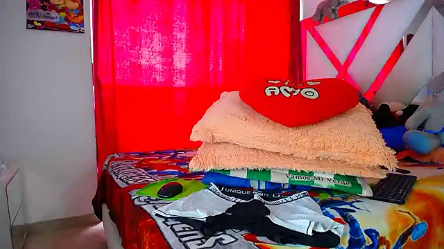 jakson hot online show from October 25, 2025, 7:47 pm