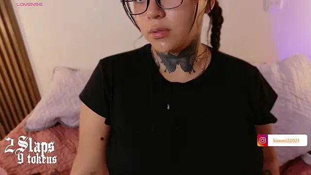 kim blake online show from April 15, 2026, 7:58 pm