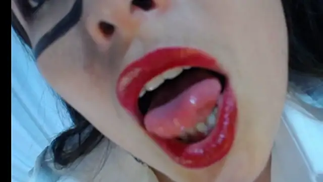 Alexandrasaenz online show from November 16, 2025, 11:52 pm