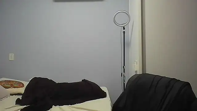 Annylove1 online show from June 1, 2026, 12:33 am
