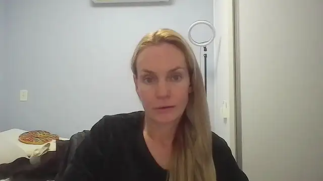 Annylove1 online show from May 30, 2026, 12:17 am