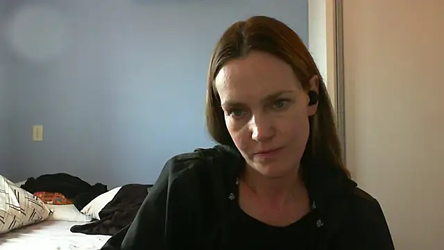 Snapshot of Annylove1 chatting on October 1, 2025, 3:38 pm Annylove1 online show from October 1, 2025, 3:38 pm