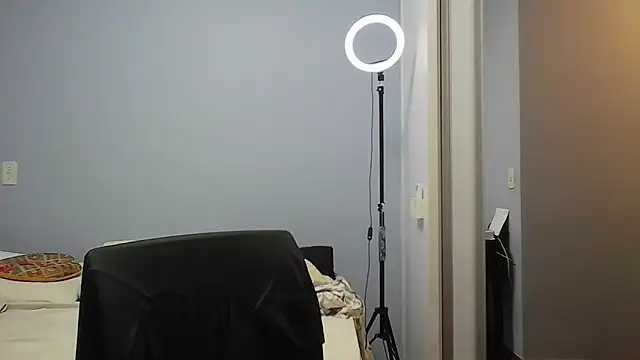 Annylove1 online show from February 26, 2026, 12:27 pm