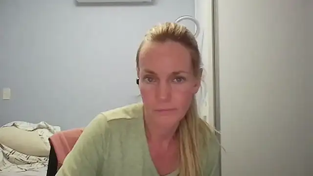 Annylove1 online show from March 2, 2026, 12:11 am