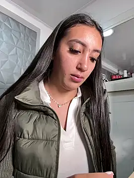 Hannahoff online show from March 21, 2025, 4:28 am