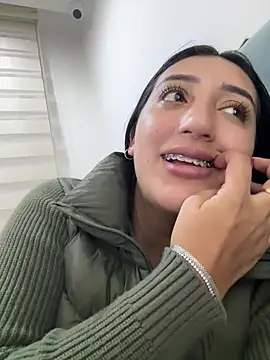 Hannahoff online show from February 8, 2025, 3:08 am