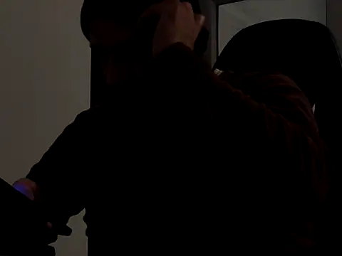 Snapshot of ALPHANDRE chatting on March 14, 2026, 8:04 pm ALPHANDRE online show from March 14, 2026, 8:04 pm