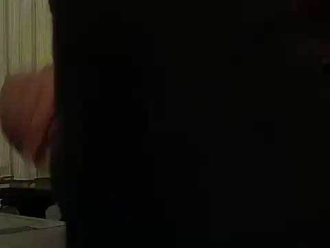 Snapshot of ALPHANDRE chatting on April 6, 2026, 6:09 pm ALPHANDRE online show from April 6, 2026, 6:09 pm