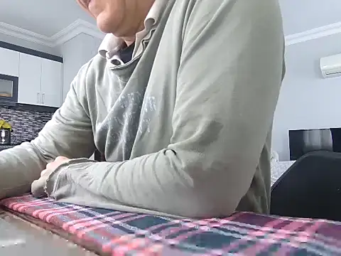 Snapshot of ALPHANDRE chatting on March 21, 2026, 5:41 am ALPHANDRE online show from March 21, 2026, 5:41 am