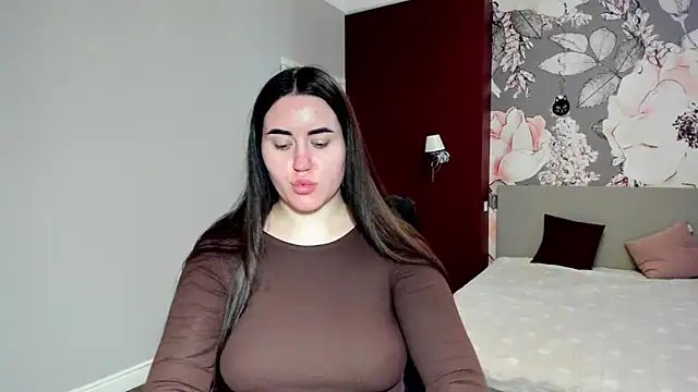 Roxie Bradley online show from March 6, 2026, 6:41 am