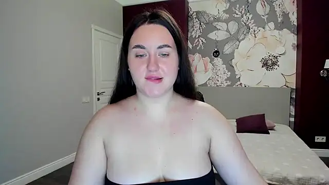 Roxie Bradley online show from November 29, 2025, 6:35 am