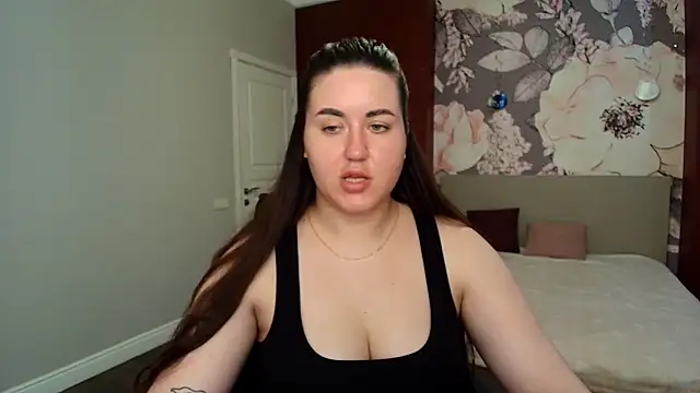 Snapshot of Roxie_Bradley chatting on May 22, 2026, 5:38 am Roxie Bradley online show from May 22, 2026, 5:38 am