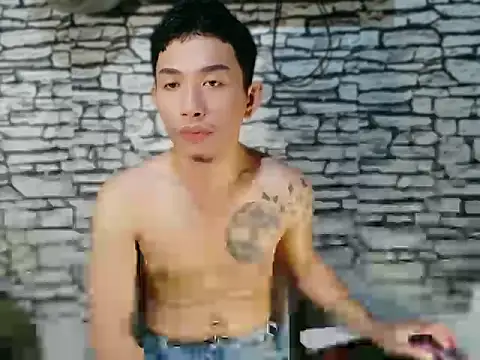 Snapshot of xlovercum chatting on February 24, 2026, 12:17 pm xlovercum online show from February 24, 2026, 12:17 pm