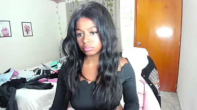 Snapshot of charlott7 chatting on February 5, 2026, 1:23 am charlott7 online show from February 5, 2026, 1:23 am