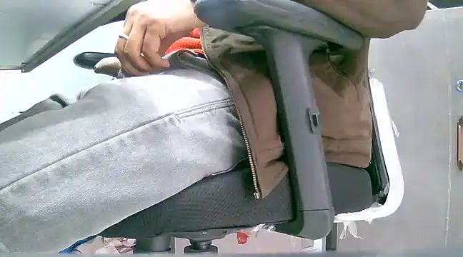 kavipanty online show from January 16, 2025, 10:42 am