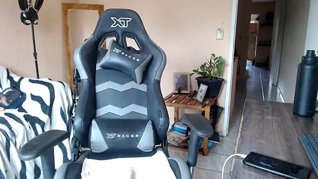 Snapshot of OliviaRojas chatting on January 16, 2025, 2:08 pm OliviaRojas online show from January 16, 2025, 2:08 pm