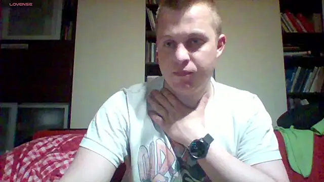 Matttthees online show from April 7, 2026, 10:33 pm