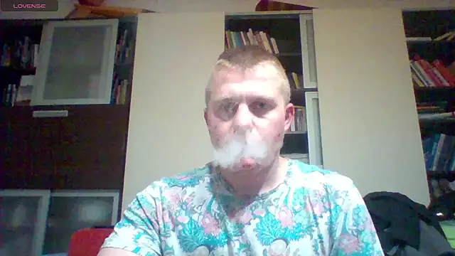 Matttthees online show from April 2, 2026, 4:52 am