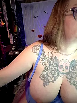 Snapshot of edgexchaos chatting on March 16, 2026, 5:44 am edgexchaos online show from March 16, 2026, 5:44 am