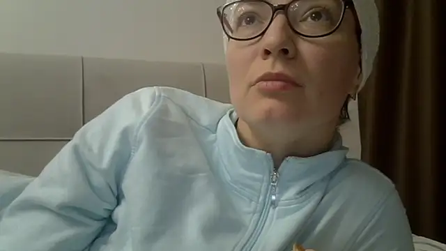 Ashleyspice online show from January 16, 2026, 8:29 am