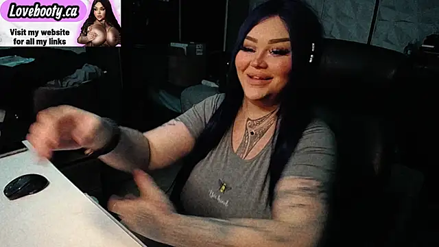 Snapshot of sheylagoddess11 chatting on October 29, 2025, 10:58 am sheylagoddess11 online show from October 29, 2025, 10:58 am