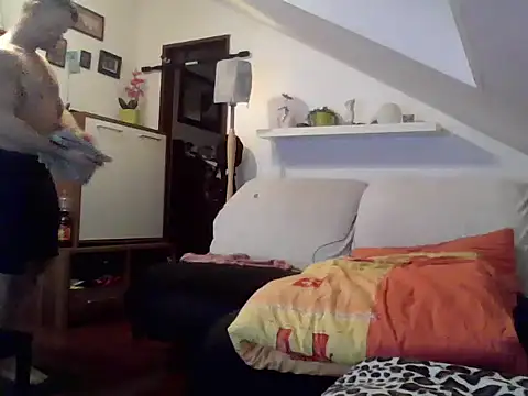 Snapshot of Cambitchboy chatting on January 9, 2026, 2:07 am Cambitchboy online show from January 9, 2026, 2:07 am