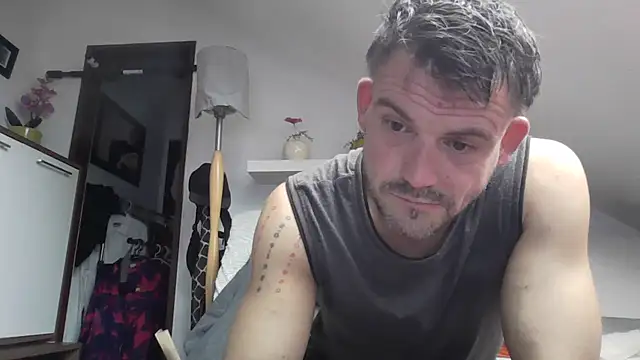 Snapshot of Cambitchboy chatting on February 22, 2026, 2:30 pm Cambitchboy online show from February 22, 2026, 2:30 pm