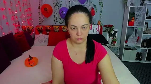 DarlingMilf online show from November 12, 2025, 7:18 pm