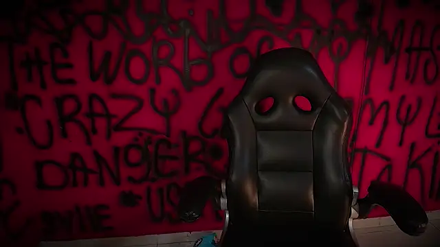 Laura takint online show from February 24, 2025, 4:04 pm