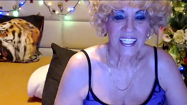 HappyWomanOn online show from February 13, 2026, 9:42 am