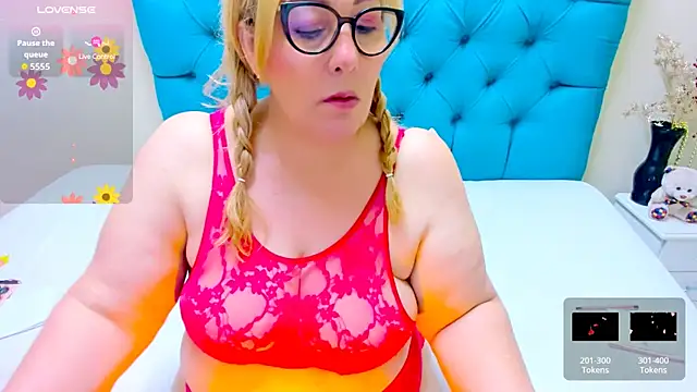 Nayla Garner online show from February 19, 2026, 4:26 pm