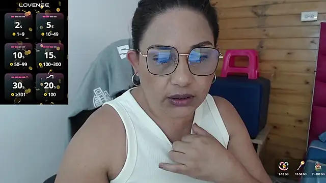 Katha Marck online show from November 21, 2025, 4:17 pm