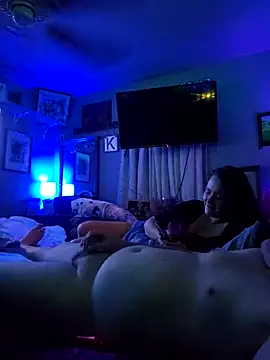 Hotredheadandtoungelasher online show from April 11, 2026, 10:41 am