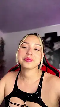 Irisweet  online show from July 9, 2026, 11:26 pm