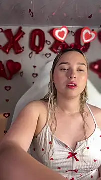 Snapshot of Irisweet_ chatting on February 13, 2026, 4:34 am Irisweet online show from February 13, 2026, 4:34 am