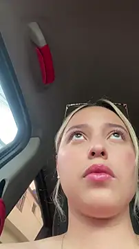 Irisweet  online show from December 17, 2025, 7:08 pm