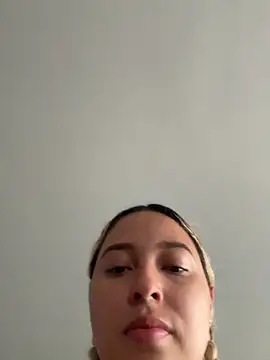 Snapshot of Irisweet_ chatting on February 26, 2026, 2:06 pm Irisweet online show from February 26, 2026, 2:06 pm