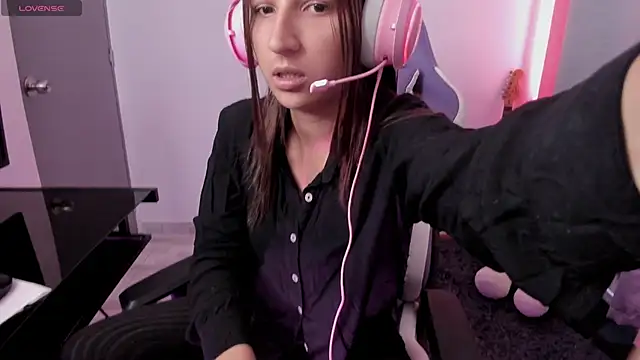 Snapshot of Cositarica_ chatting on February 13, 2026, 1:22 pm Cositarica online show from February 13, 2026, 1:22 pm