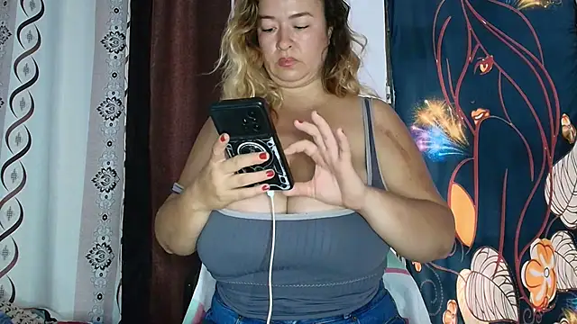 brenlissy89 online show from June 20, 2026, 3:28 pm